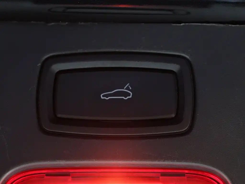 Porsche Cayenne — миниатюра 11