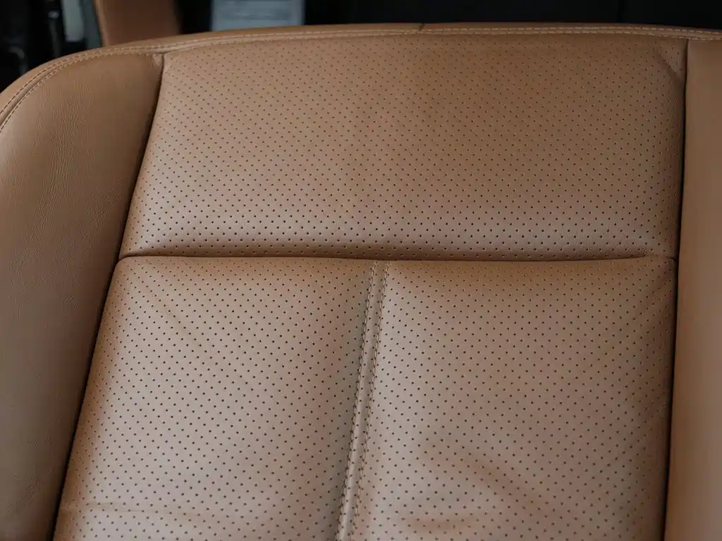 Porsche Cayenne — миниатюра 20