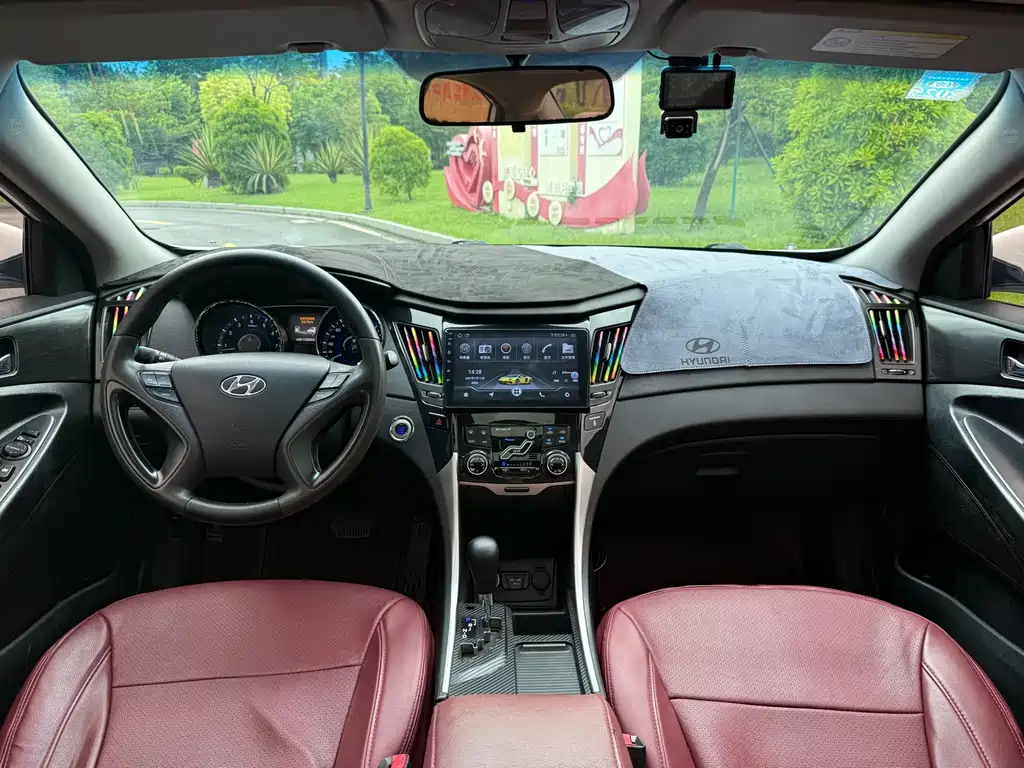 Hyundai Sonata — миниатюра 7