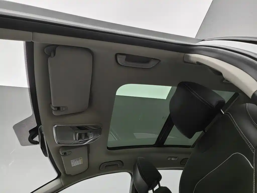 Geely Binyue — миниатюра 14