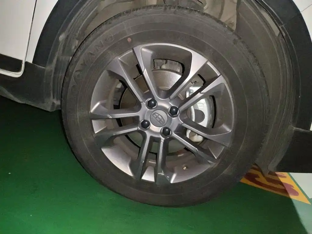 Geely Vision X3 — миниатюра 24