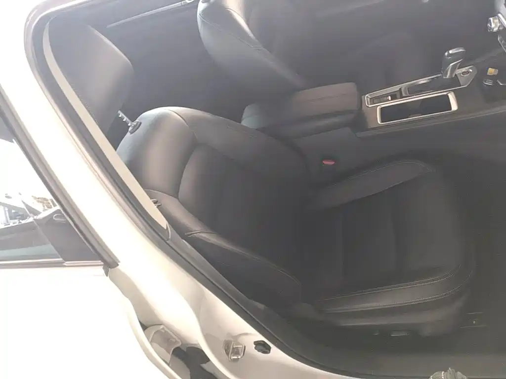 Nissan Teana — миниатюра 20