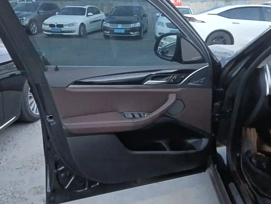 BMW X3 — миниатюра 7