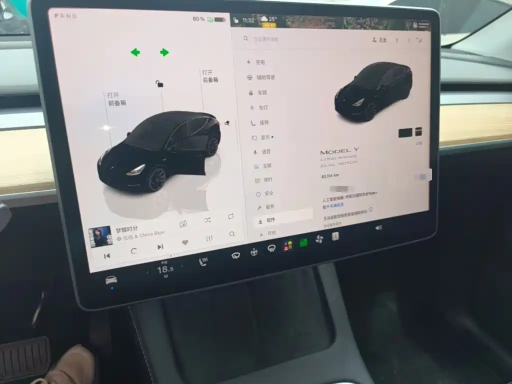 Tesla Model Y — миниатюра 13