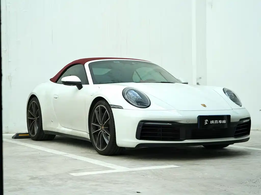 Porsche 911 2023 Carrera Cabriolet 3.0T