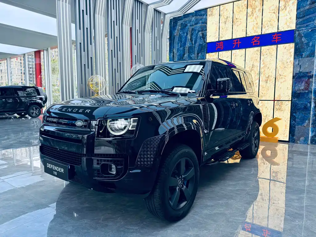 Land Rover Defender 2024