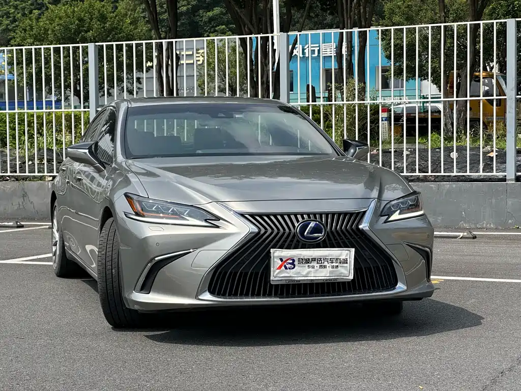 Lexus ES — миниатюра 3