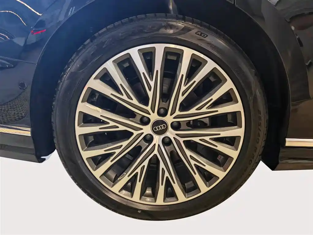 Audi A8 2025 A8L 50 TFSI quattro