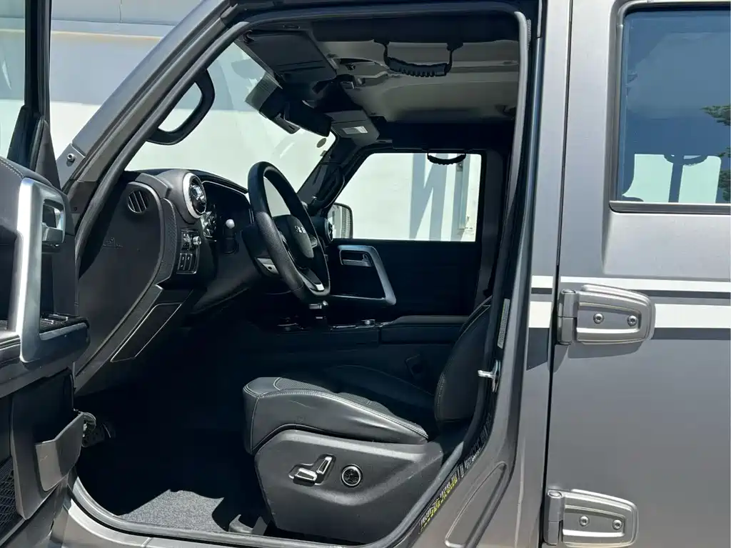 BAIC BJ40 2023 2.0T AT Champion