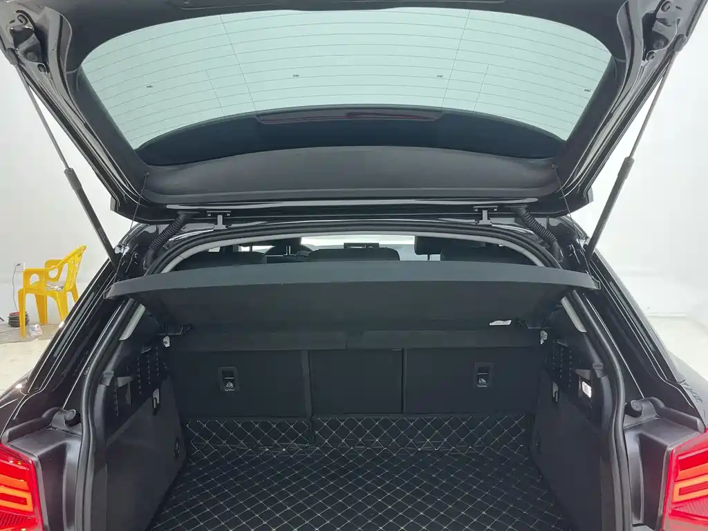 Audi Q2L — миниатюра 25