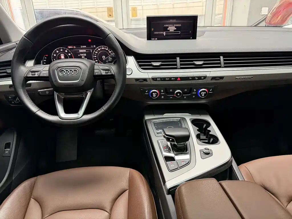 Audi Q7 — миниатюра 7