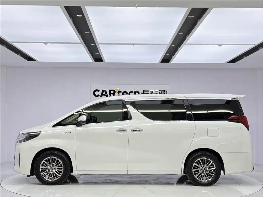 Toyota Alphard 2019 2.5L Luxury
