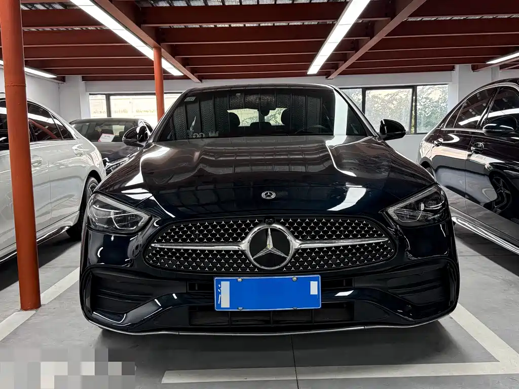 Mercedes-Benz C-Class — миниатюра 2