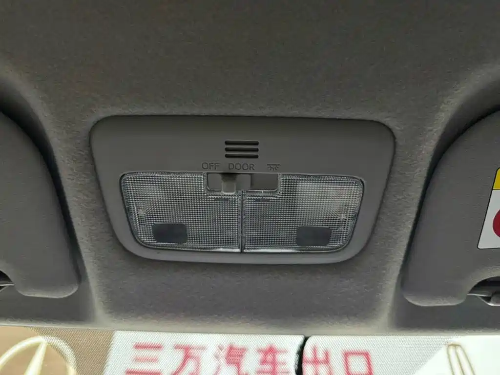 Toyota Yaris L — миниатюра 15