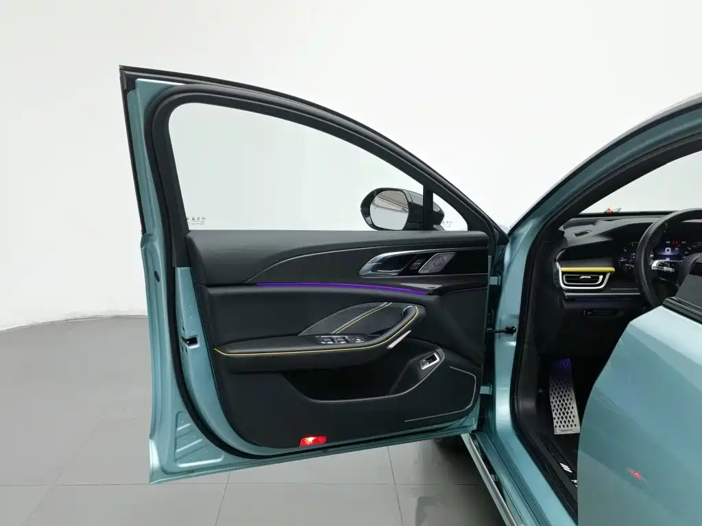 Hongqi H6 2023 2.0T