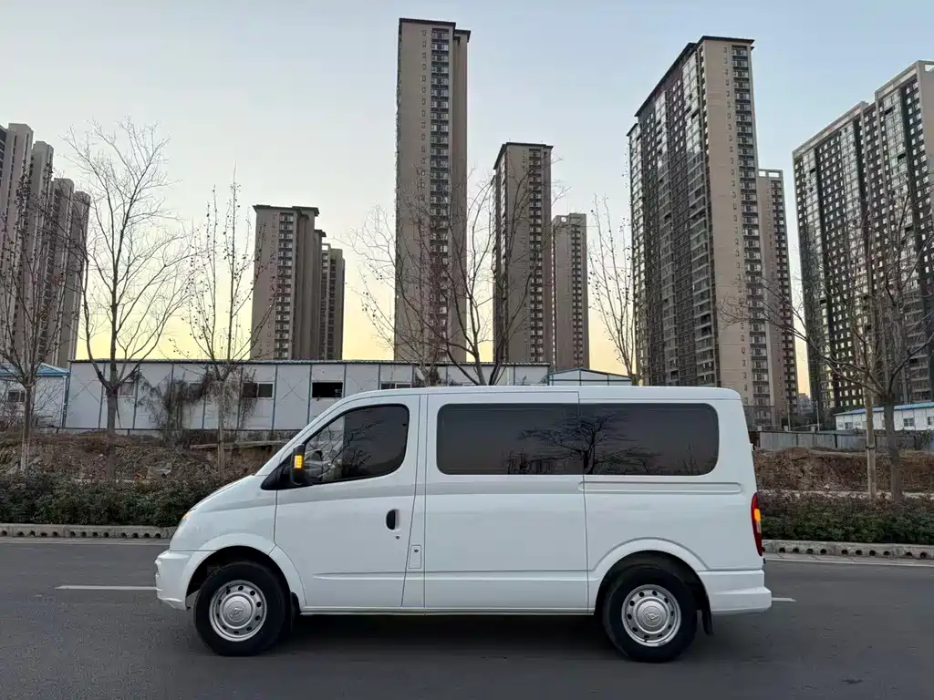SAIC MAXUS XINTU V80