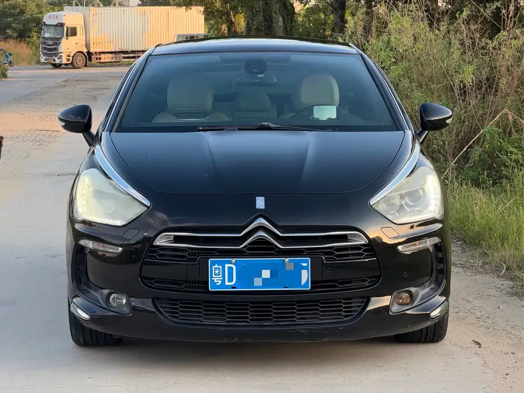 DS DS 5 — миниатюра 2