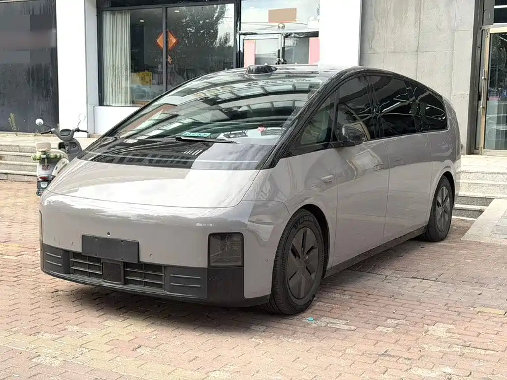 Li Auto Li MEGA — миниатюра 3