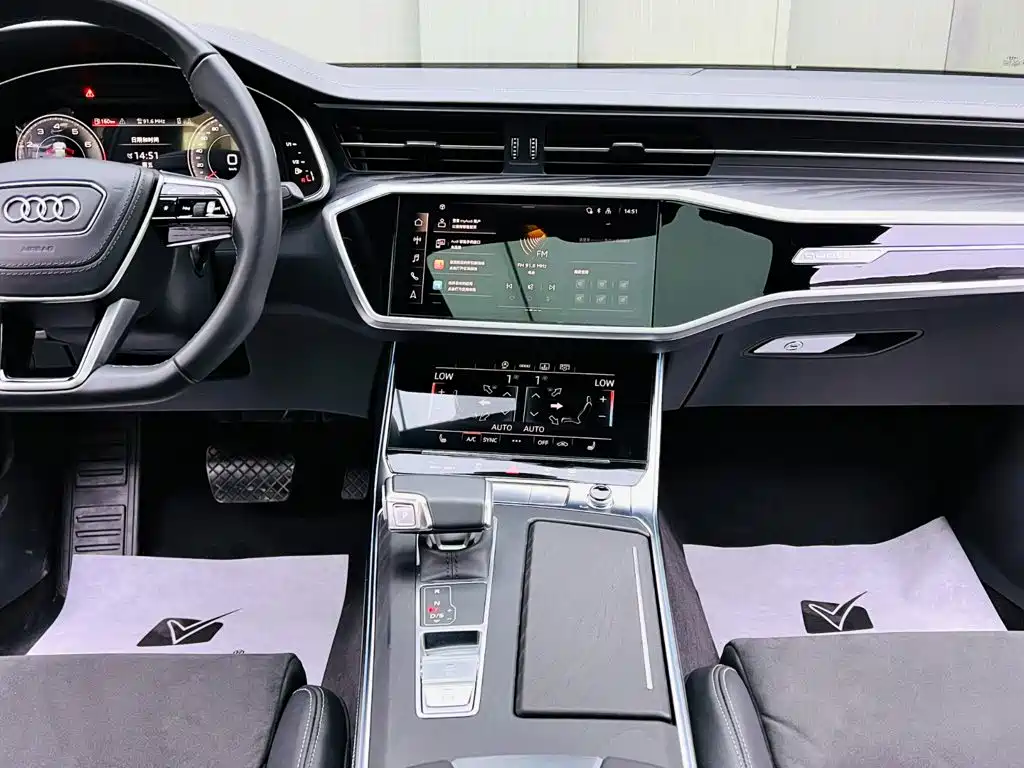 Audi A6L — миниатюра 12