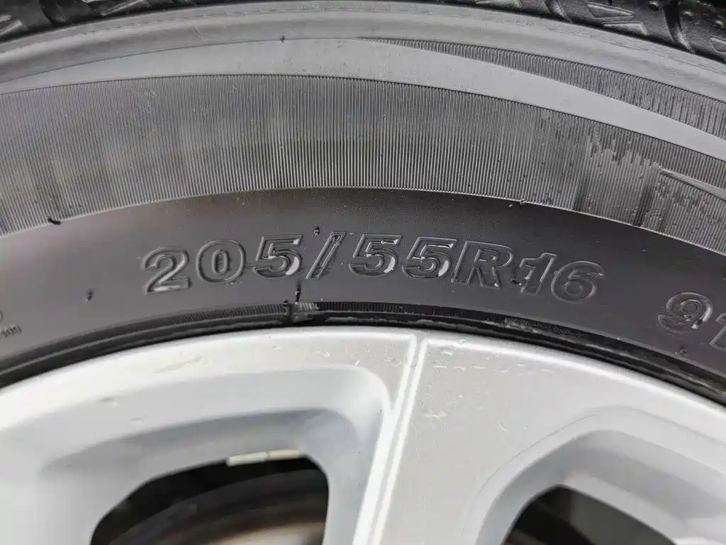 Geely Emgrand — миниатюра 24