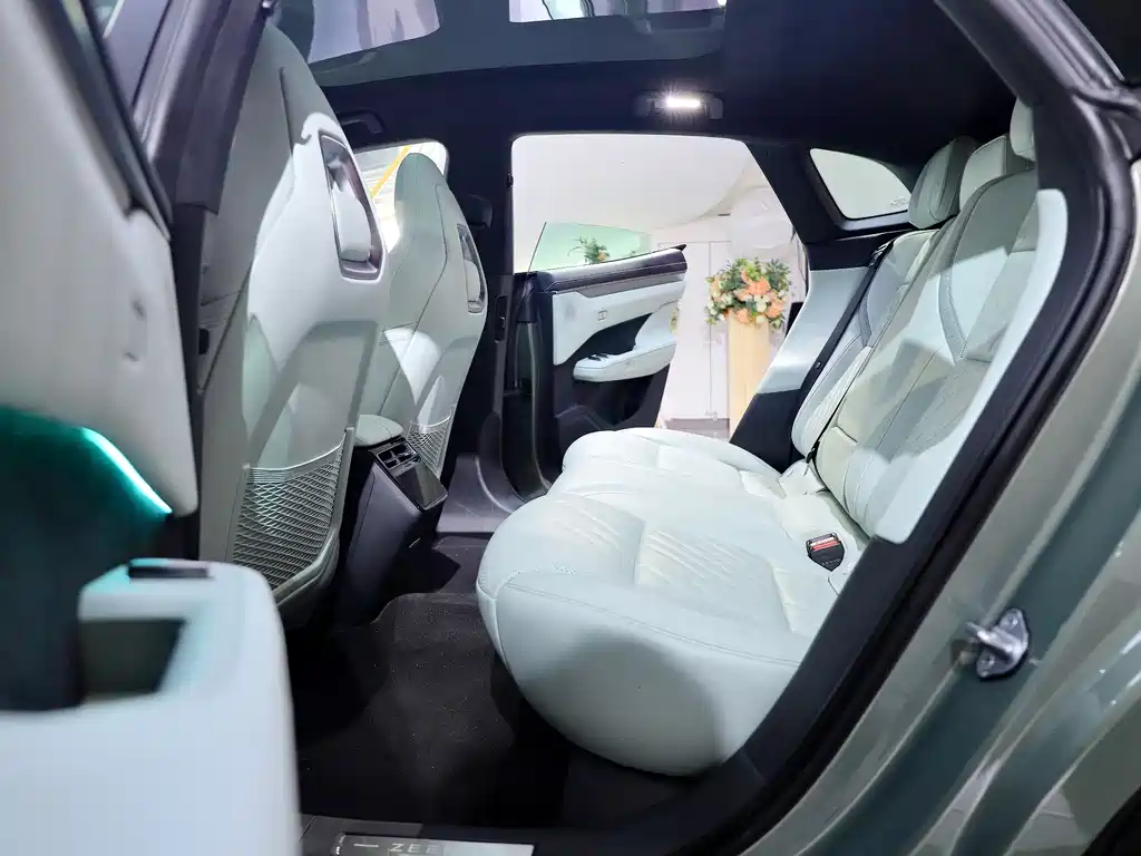 ZEEKR EXTREME KRYPTON 001