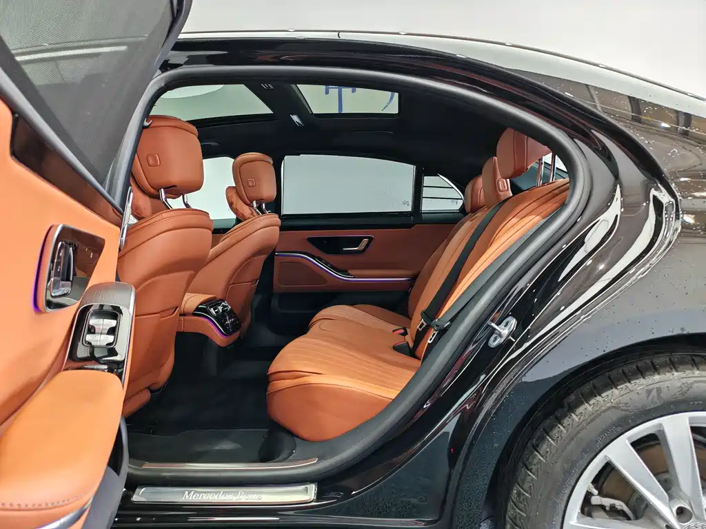 Mercedes-Benz S-Class — миниатюра 12