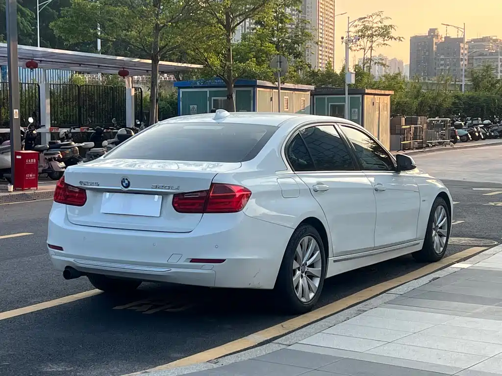 BMW 3 Series — миниатюра 7