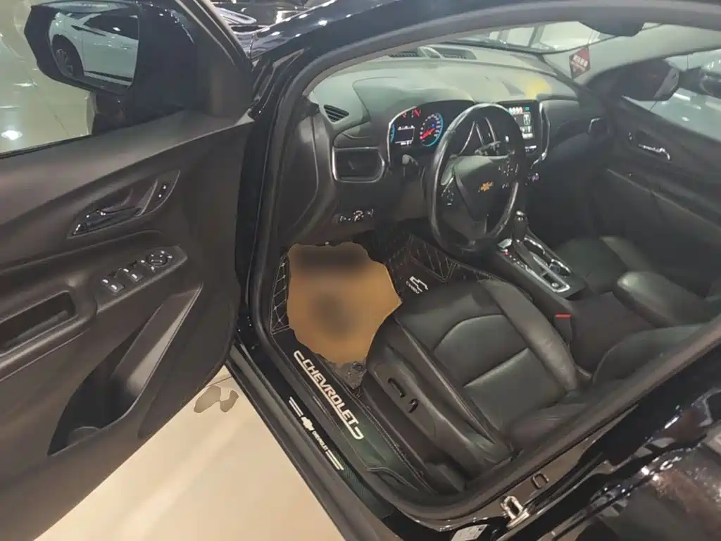 Chevrolet Equinox — миниатюра 16