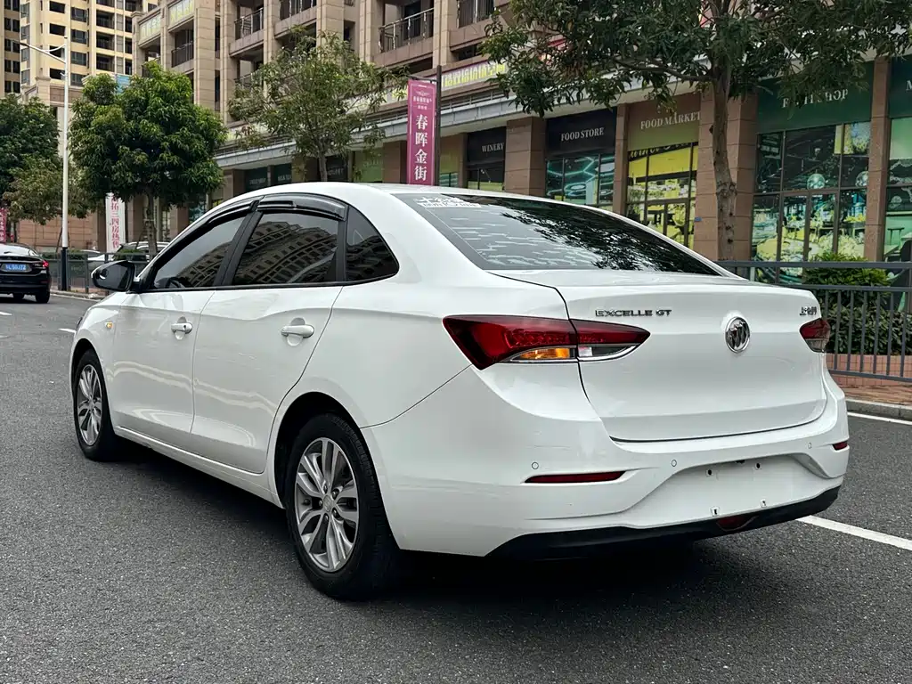 Buick Excelle — миниатюра 6