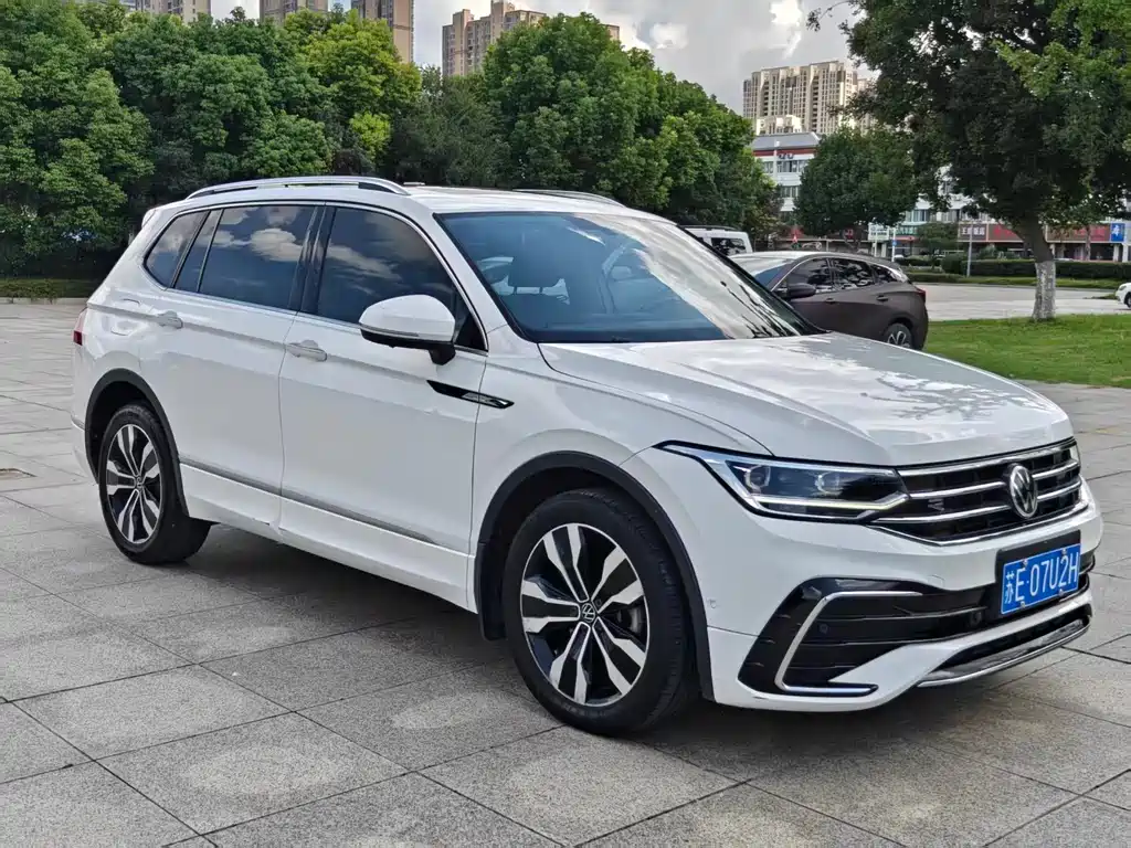 Volkswagen Tiguan L — миниатюра 9