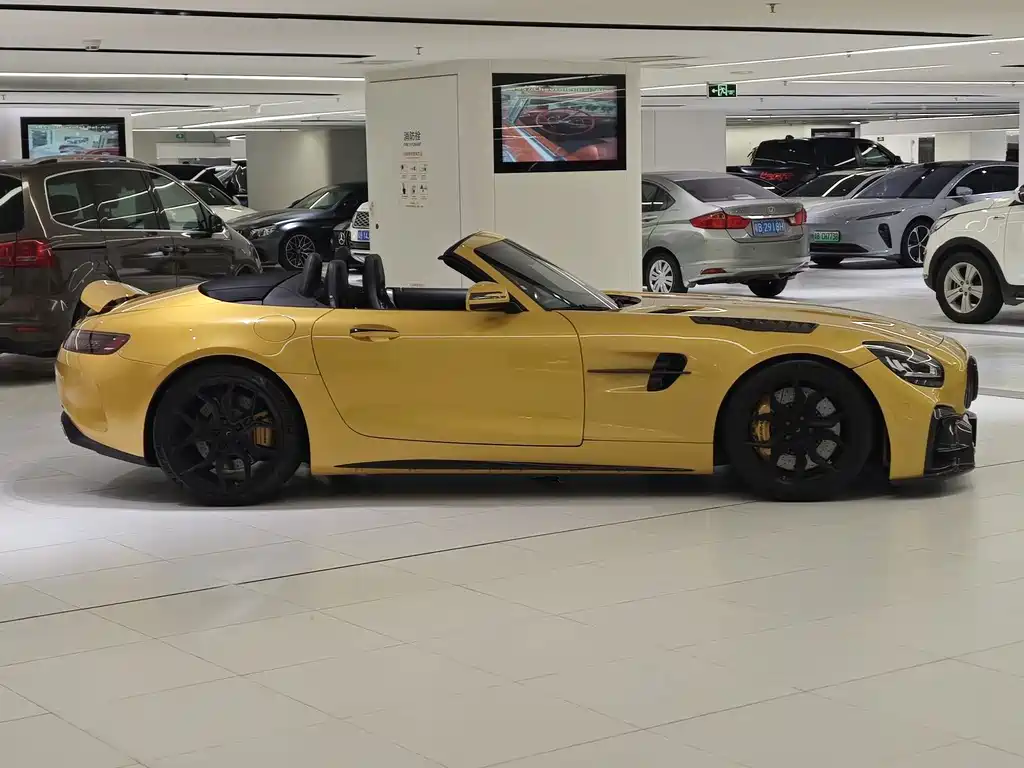 Mercedes-Benz AMG GT AMG GT C Convertible Sports Car, фото 9