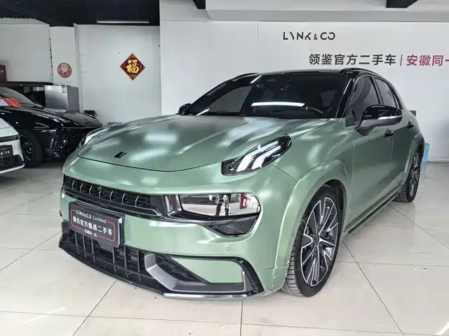 LYNK & CO. 02 HATCHBACK