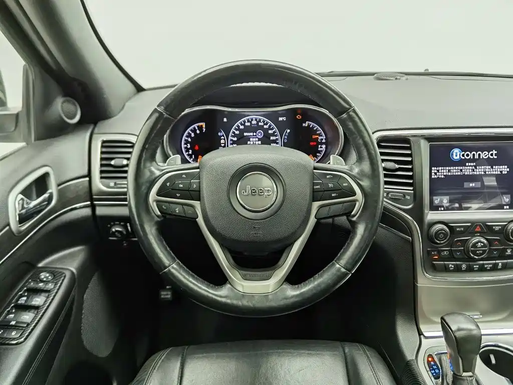 Jeep Grand Cherokee (Import) — миниатюра 11