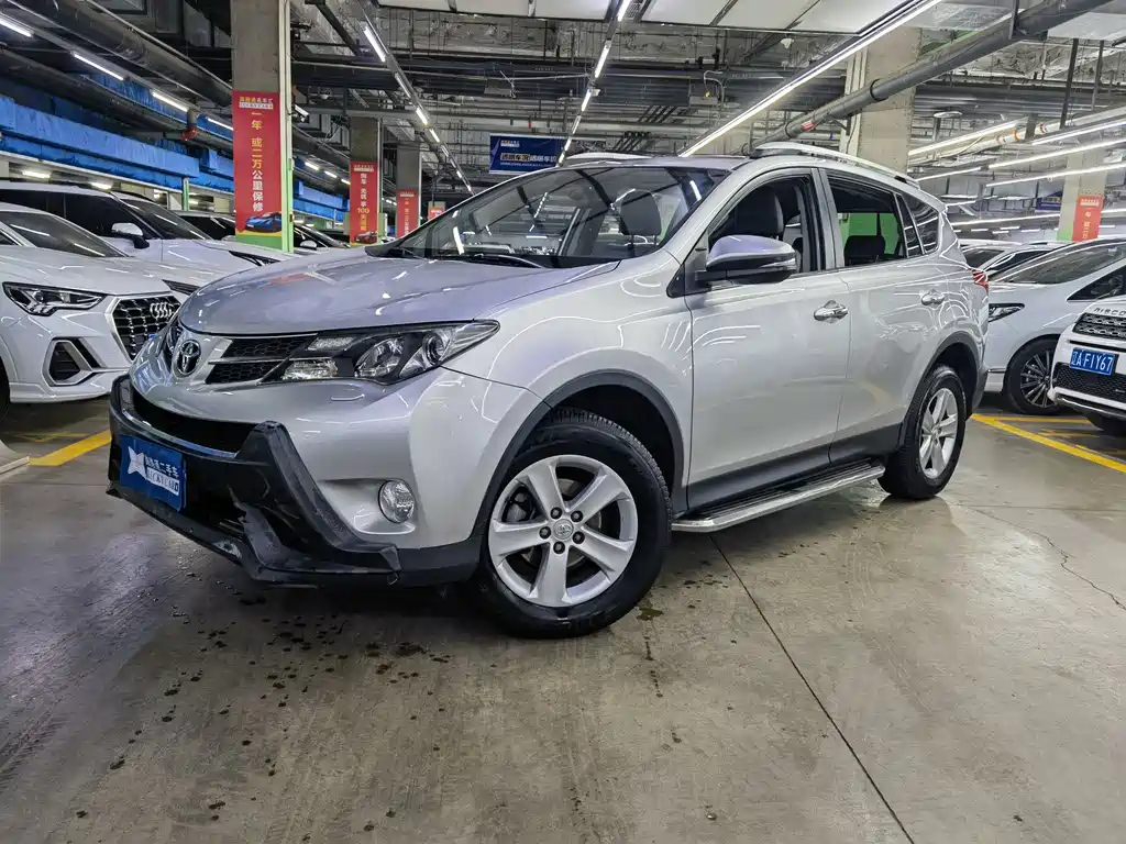 Toyota RAV4 2014