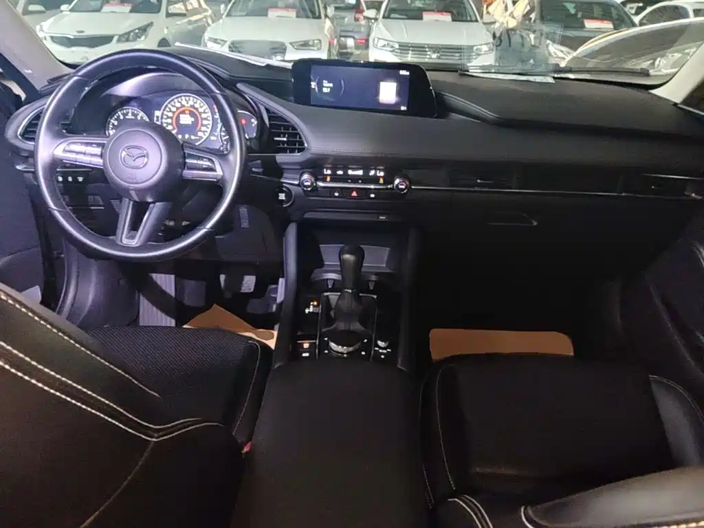 Mazda 3 Axela — миниатюра 10