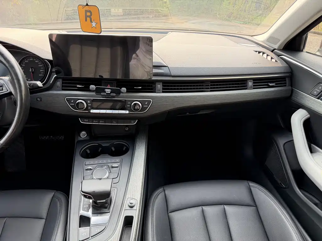 Audi A4L — миниатюра 14