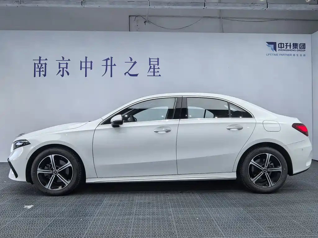 MERCEDES-BENZ A CLASS