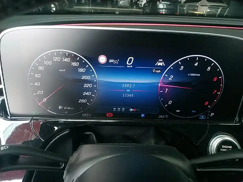 Mercedes-Benz E-Class — миниатюра 12