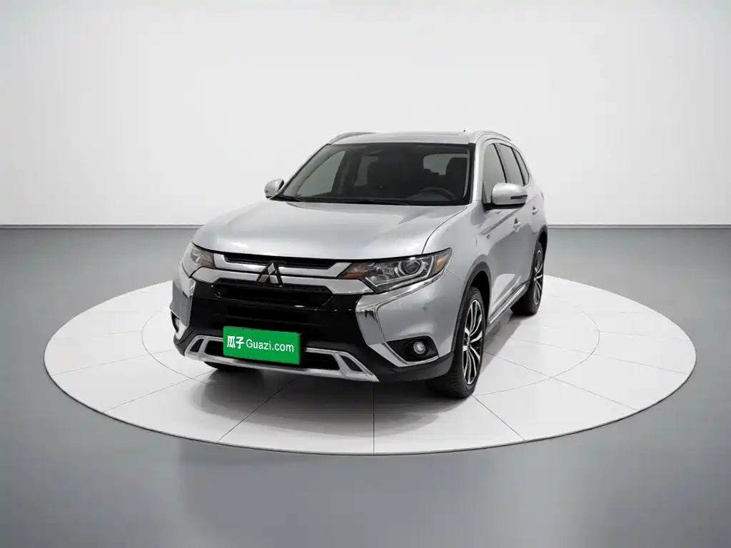 Mitsubishi Outlander — миниатюра 2