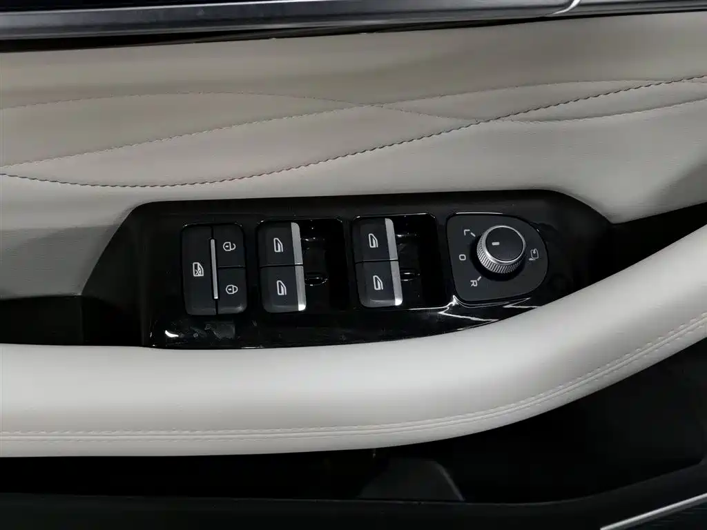 Geely Monjaro L 2021 2.0TD DCT EVO Luxury