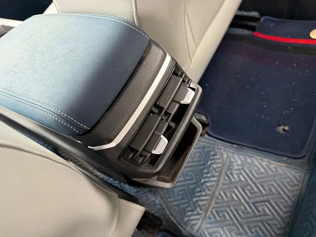 Geely Emgrand — миниатюра 9