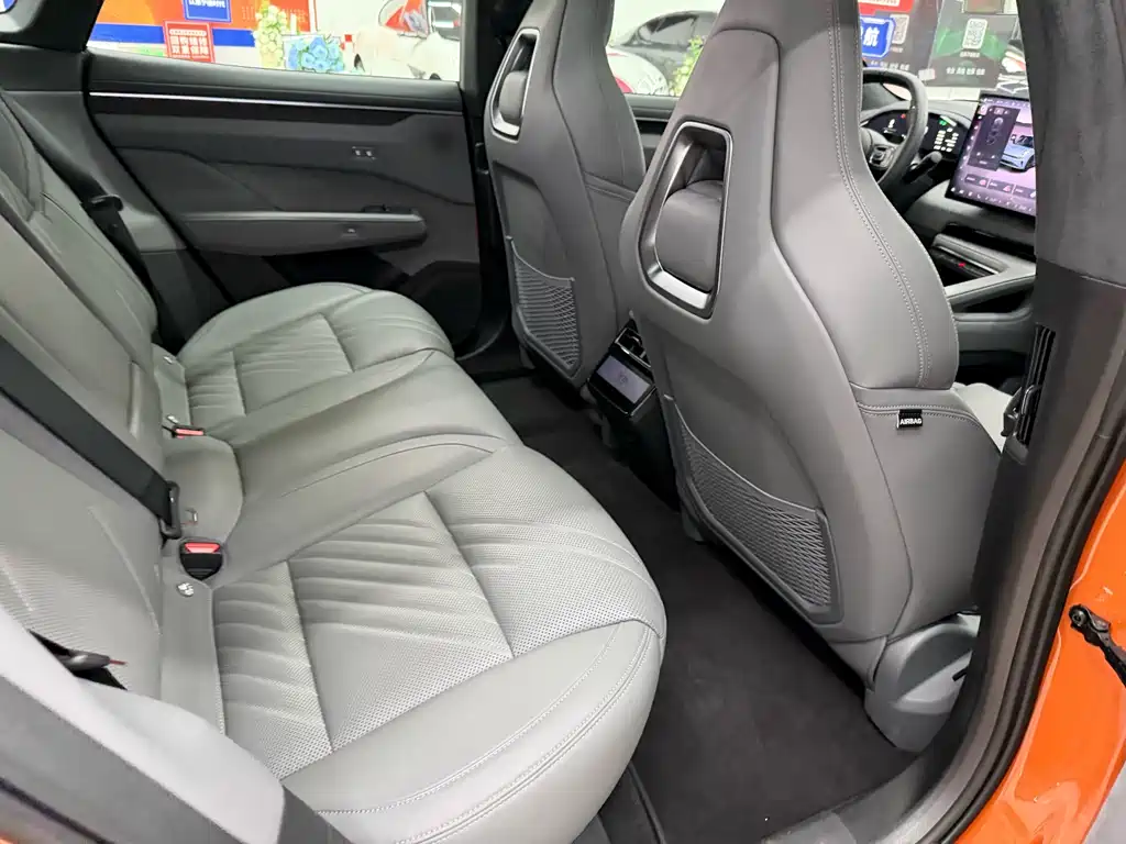 ZEEKR EXTREME KRYPTON 001