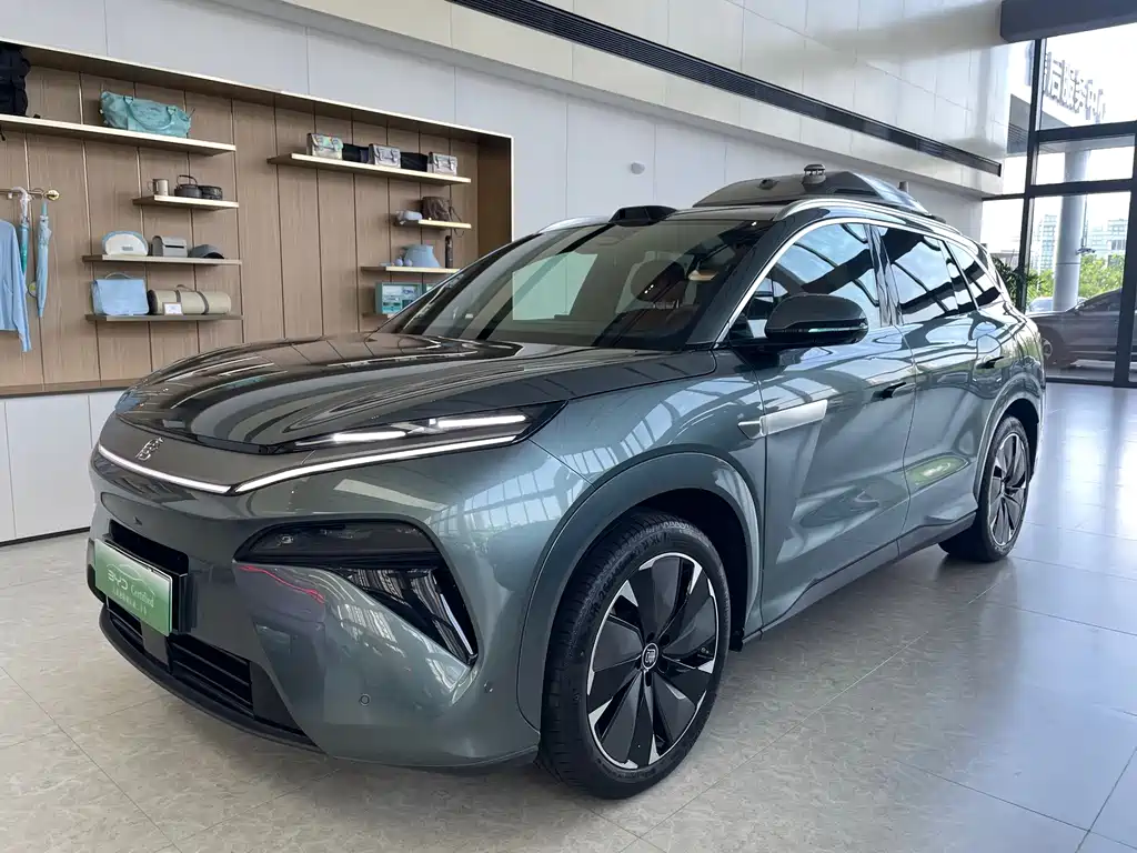 BYD Tang L L 2025 DM 175KM