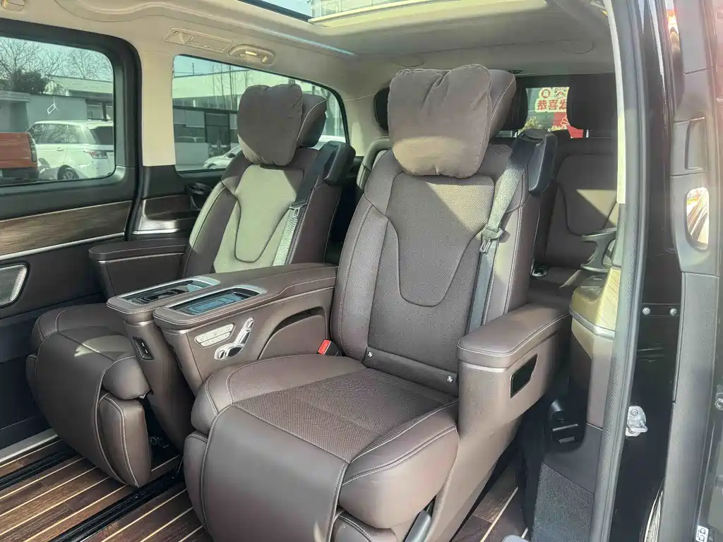 MERCEDES-BENZ V CLASS