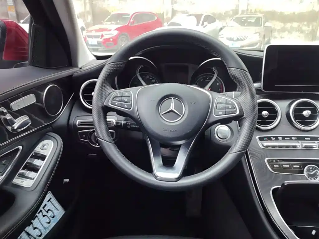 Mercedes-Benz C-Class — миниатюра 15