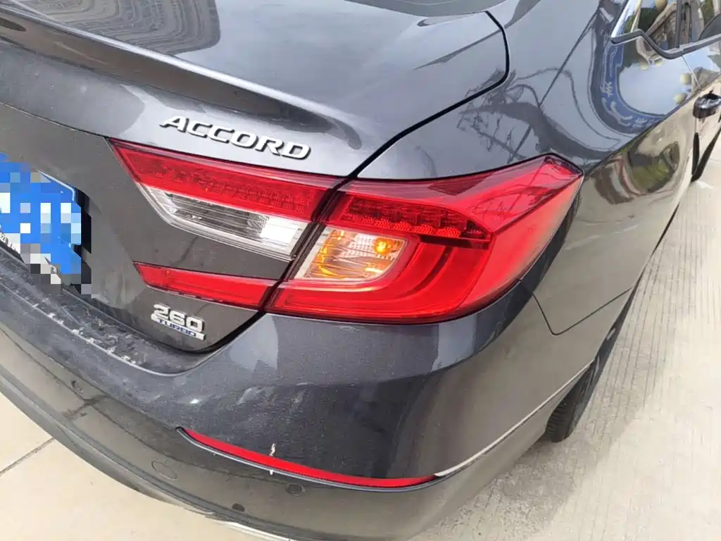 Honda Accord — миниатюра 8