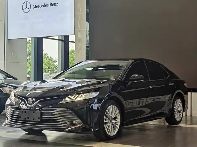 TOYOTA CAMRY 2018