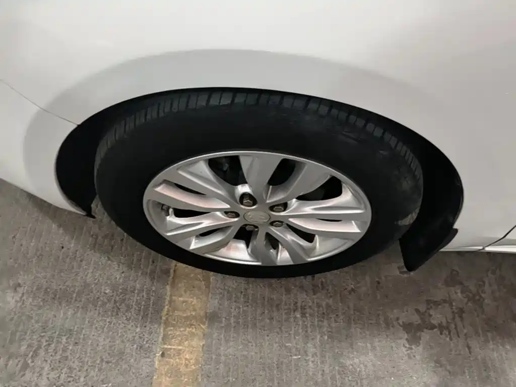Buick Excelle — миниатюра 23
