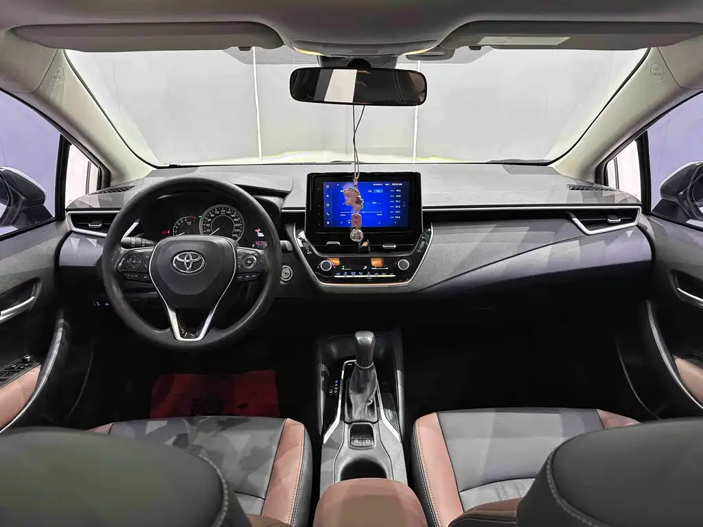 Toyota Corolla — миниатюра 13
