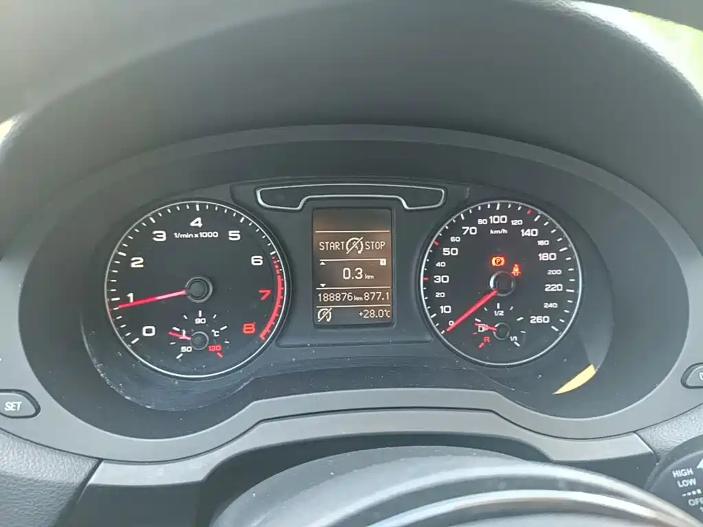 Audi Q3 — миниатюра 12